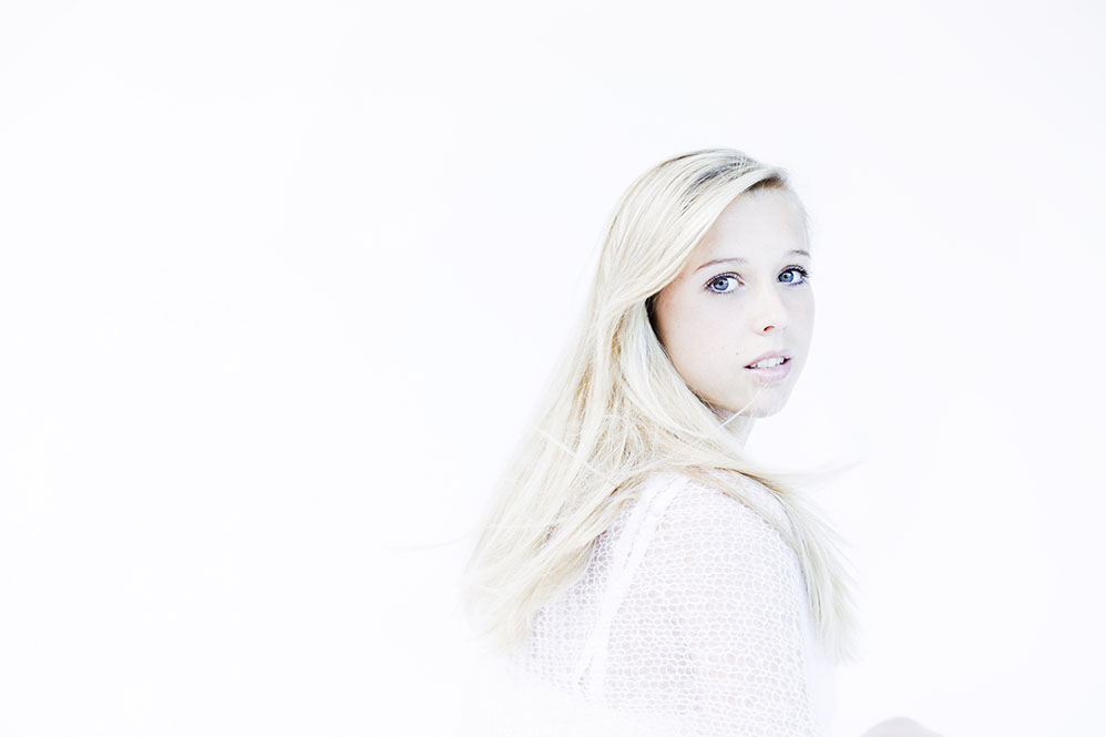 Girls > So003©rosemagic-Nathalie Bougelet