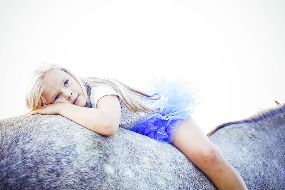 Kids > Téa Horses024©rosemagic-Nathalie Bougelet