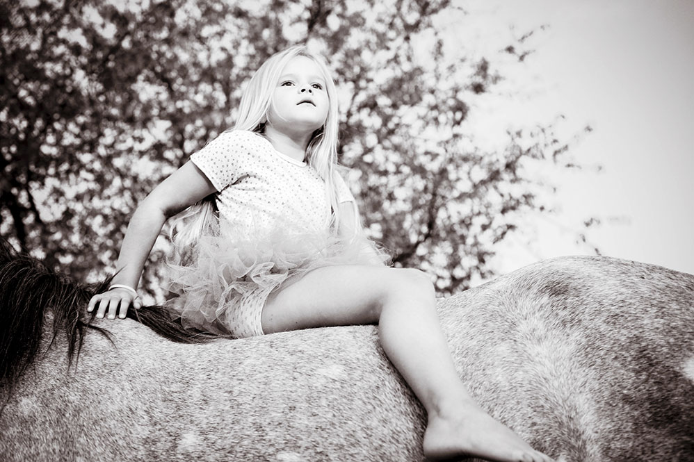 Kids > Téa Horses032©rosemagic-Nathalie Bougelet